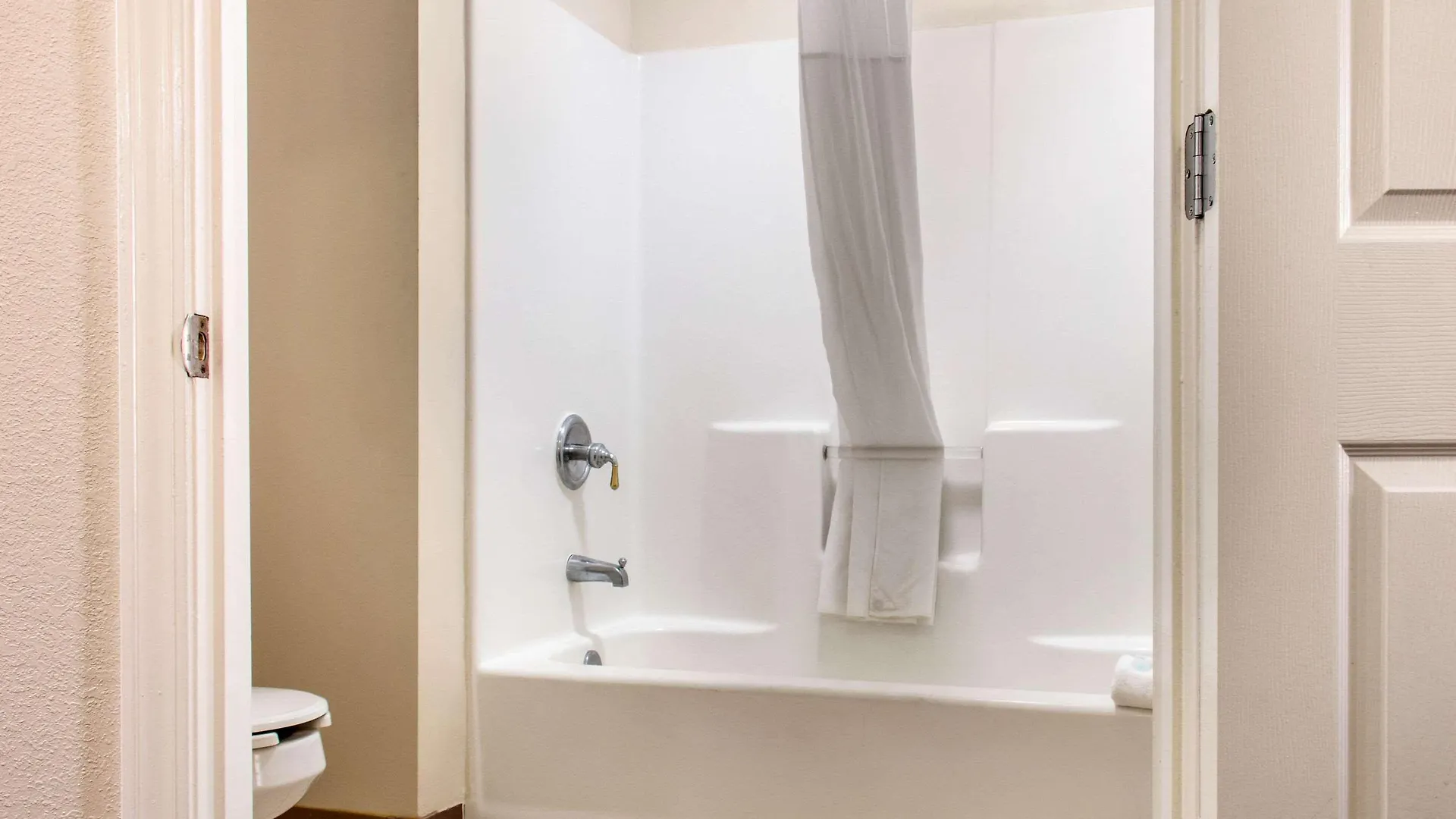 Quality - Savannah I-95 Hotel