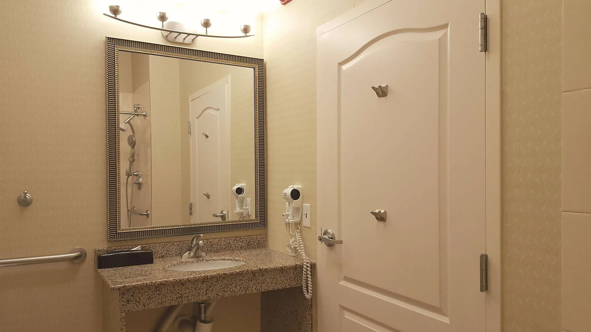 Hotel La Quinta By Wyndham Airport - Pooler Savannah