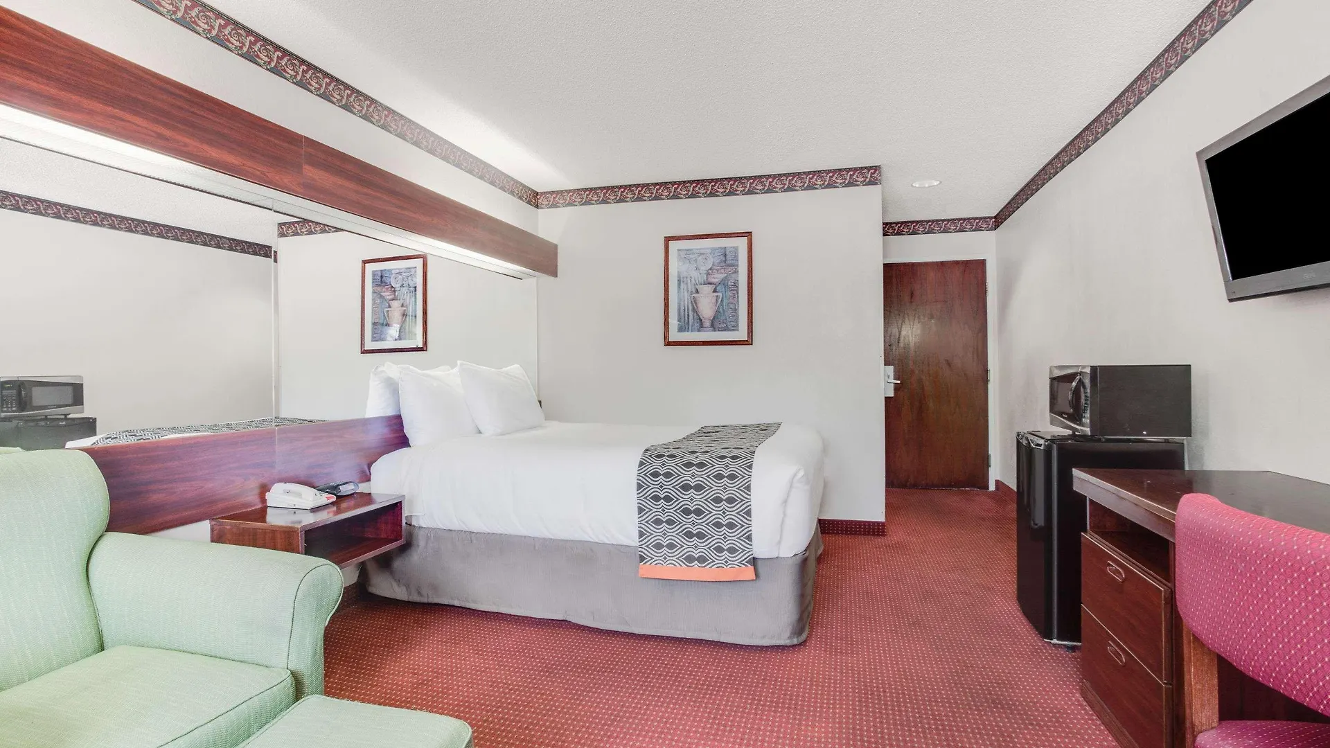 Microtel & By Wyndham Savannah/pooler 3*