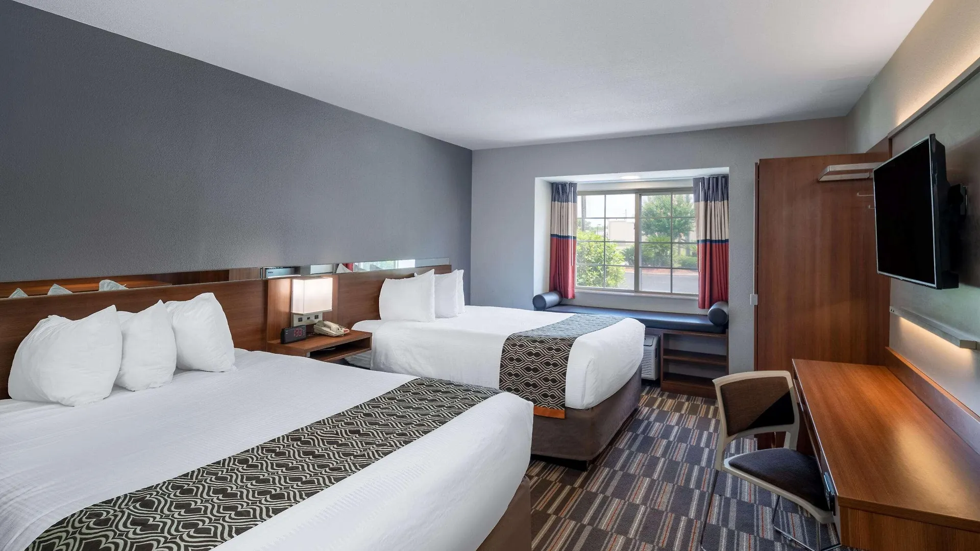 Microtel & By Wyndham Savannah/pooler 3*