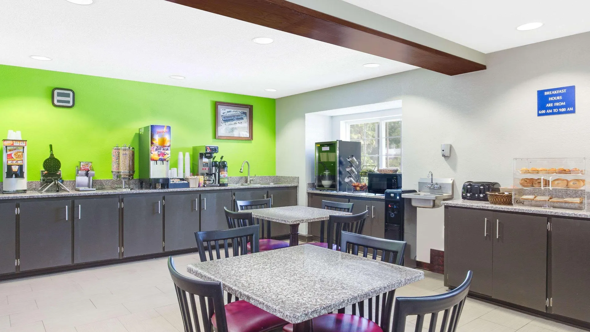 Microtel & By Wyndham Savannah/pooler 3*