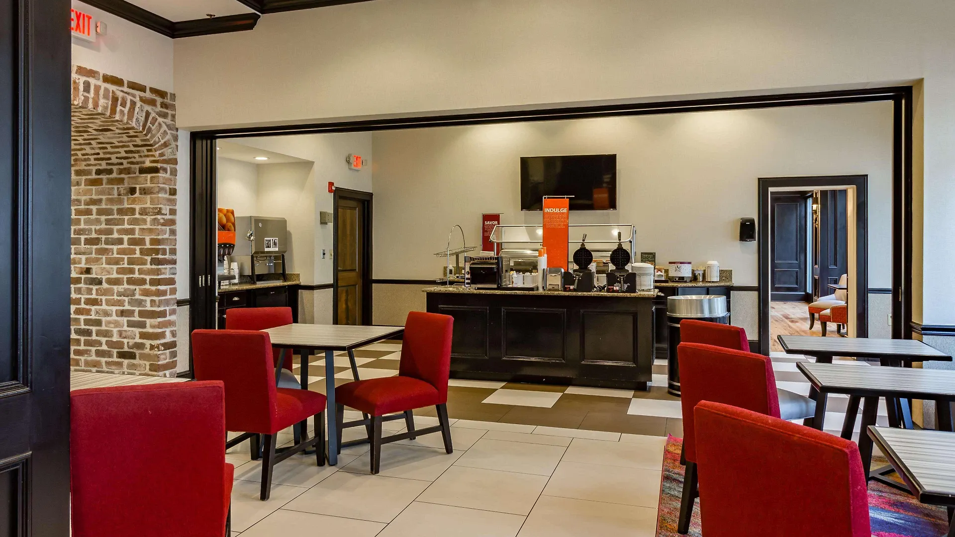 Hotel Hampton Historic District 3*