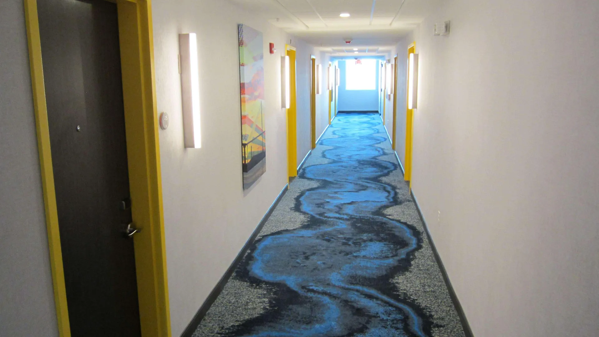 Hotel Glo Western Savannah-gateway I-95