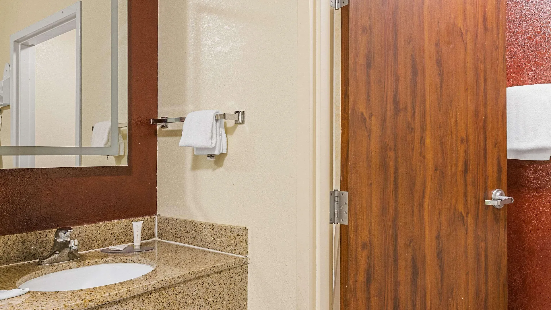 Hotel Clarion Pointe Gateway I-95 Savannah
