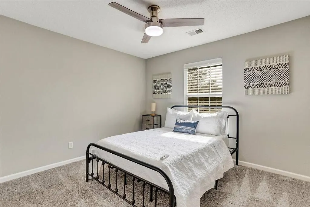 Modern And Comfortable For Your Next Stay! Holiday home *
