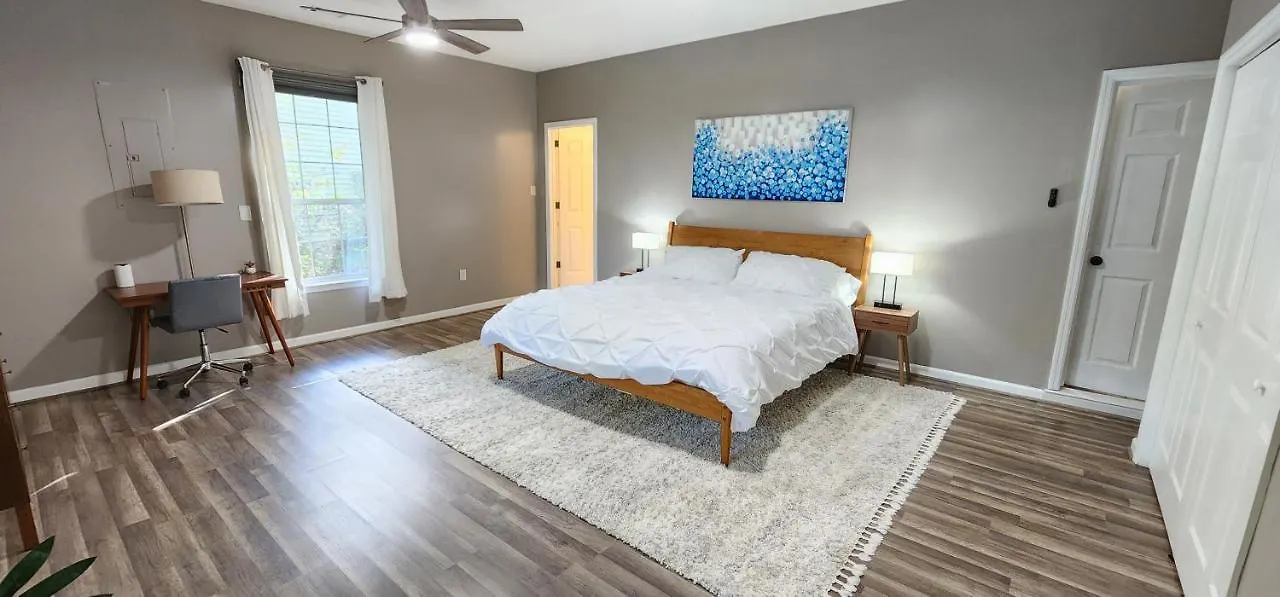 New! Wanna House, Modern, Great Location! *