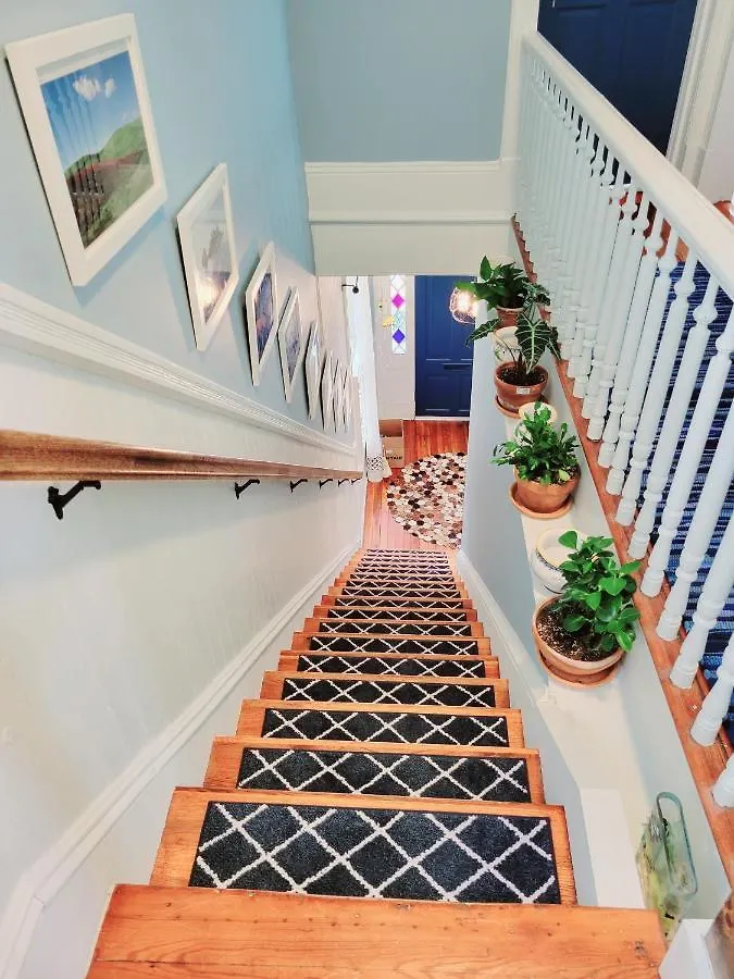 Zia Gianna Homestay Savannah