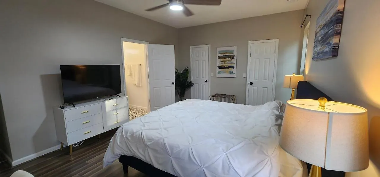 Holiday home New! Wanna House, Modern, Great Location! Savannah