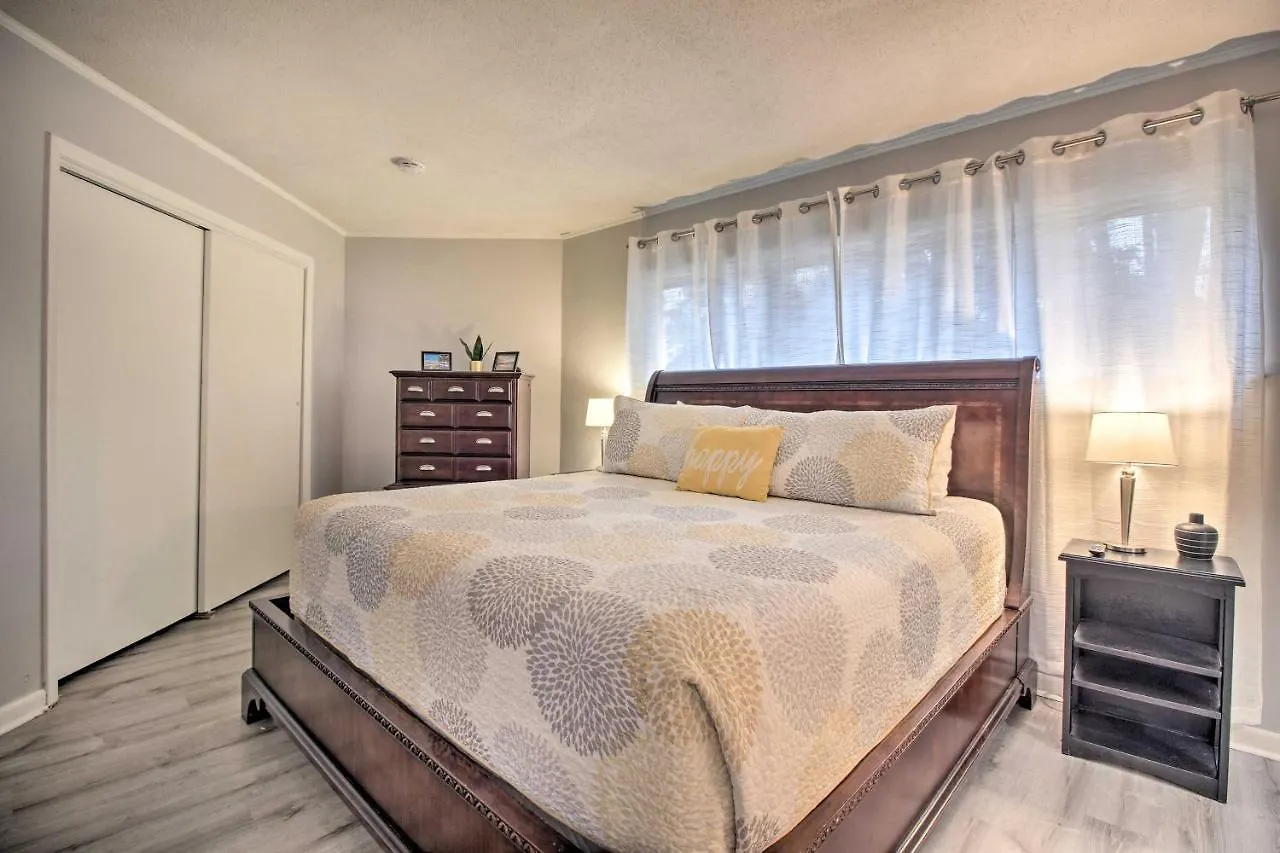 Riverfront Getaway With Pool And Dock! *