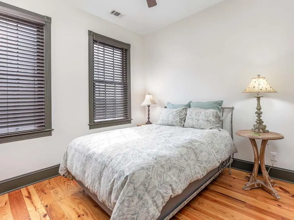 Waldburg Terrace Holiday home Savannah