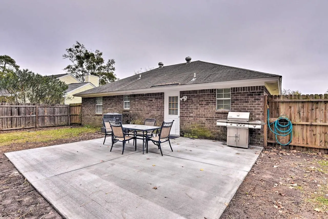 Holiday home About 9 Mi To Historic District Savannah