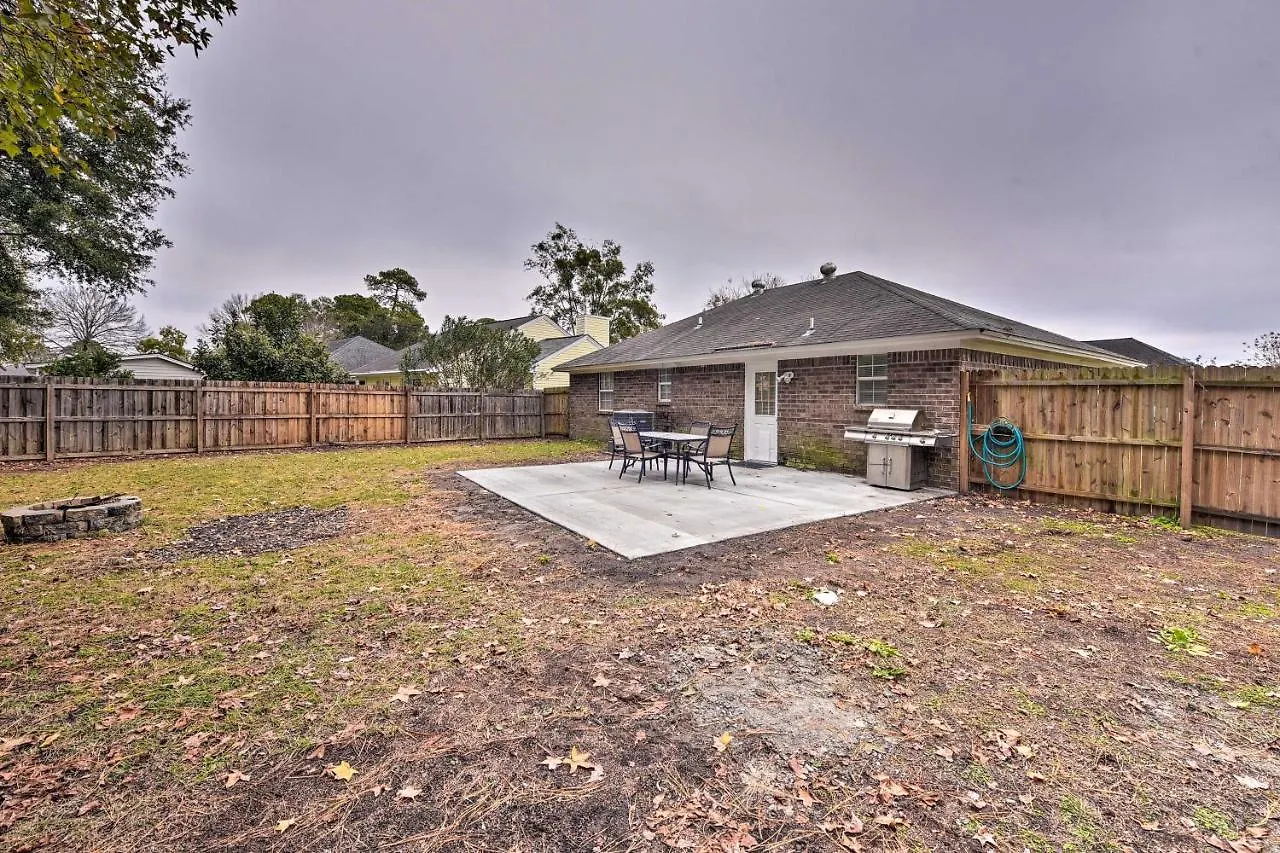 Holiday home About 9 Mi To Historic District Savannah