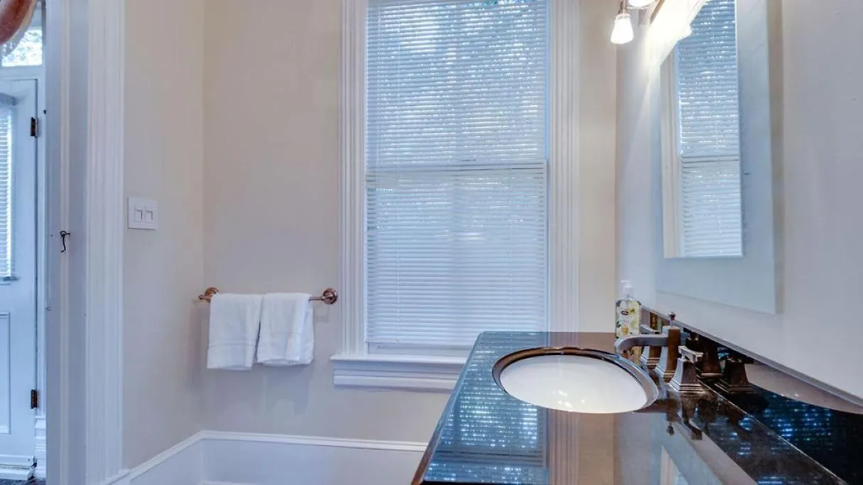 The Jepson Estate On Forsyth Park! Bed & Breakfast