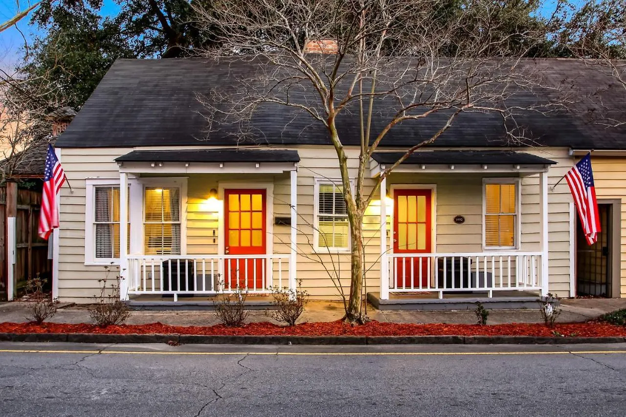 Historic 1892 Near Forsyth Park Savannah