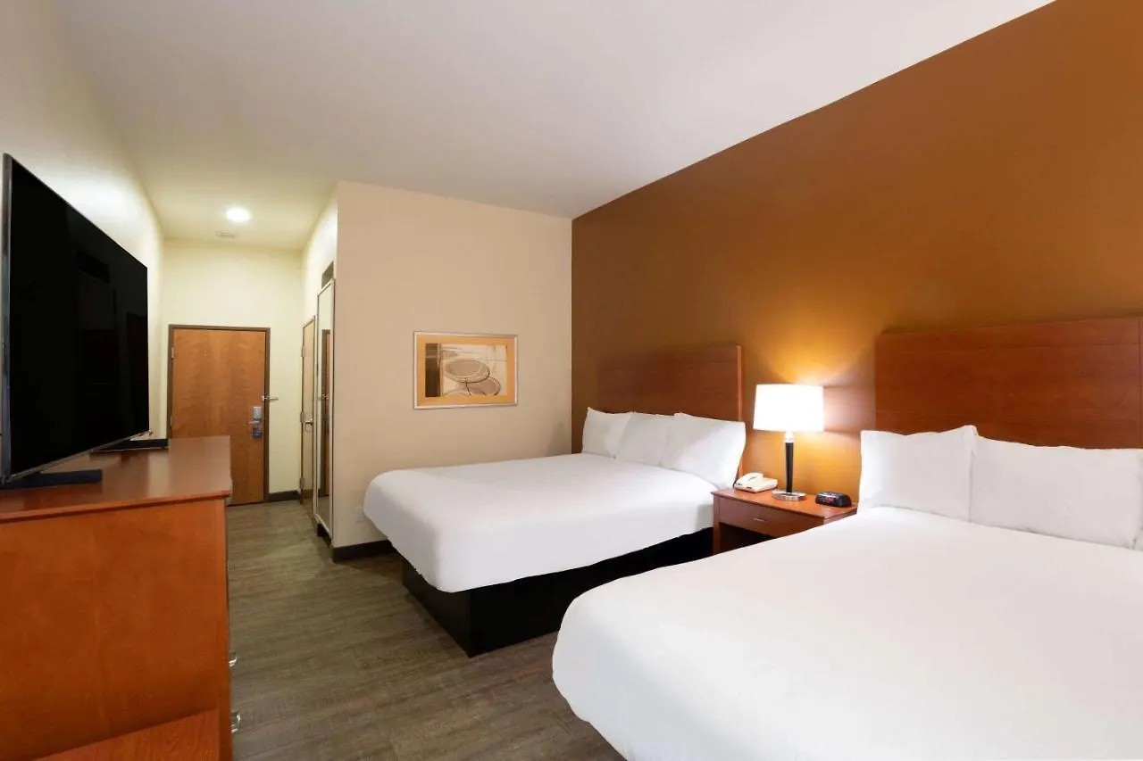 Hotel Baymont By Wyndham South Savannah
