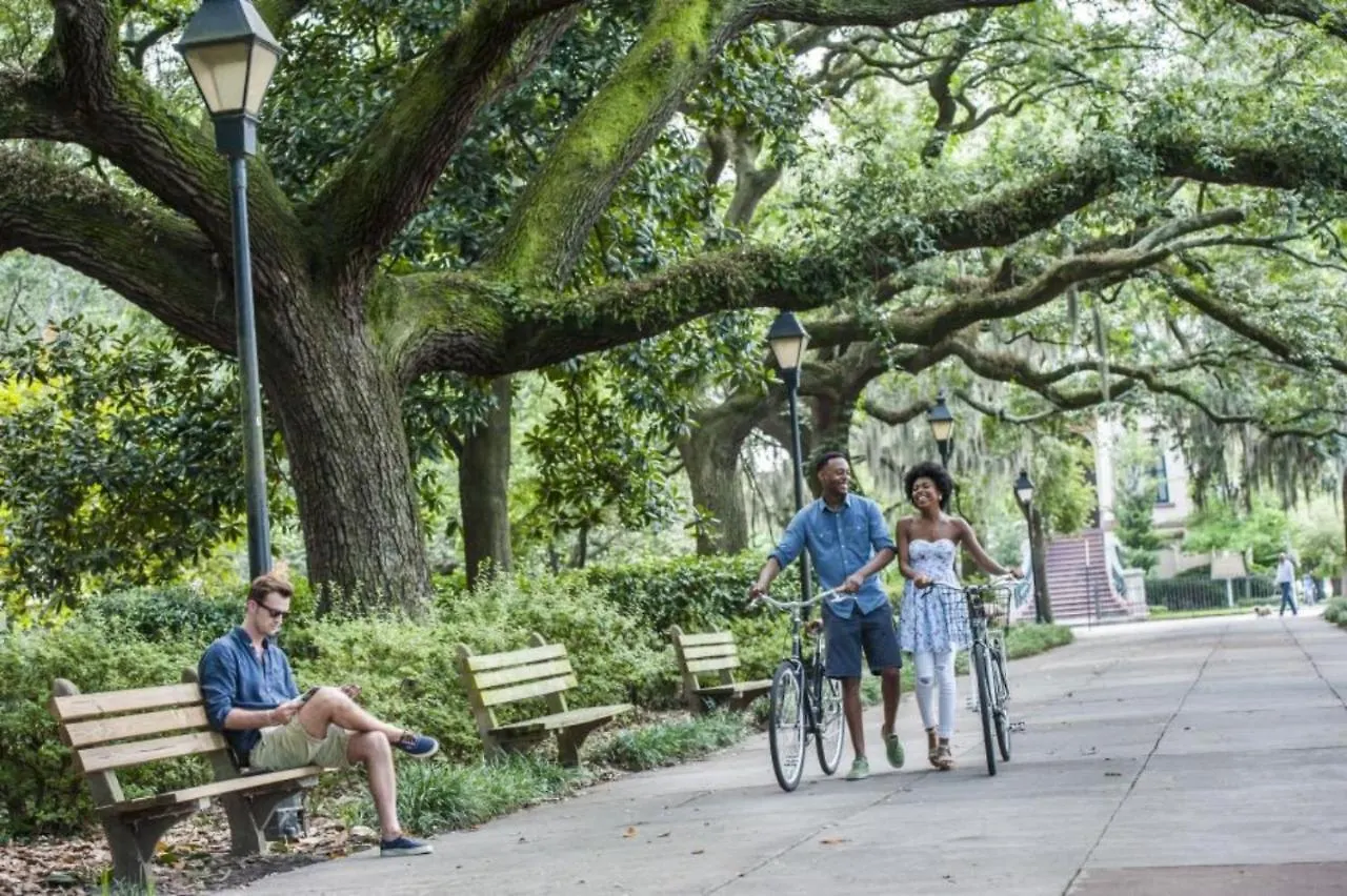 Historic Downtown Patio Retreat Holiday home Savannah