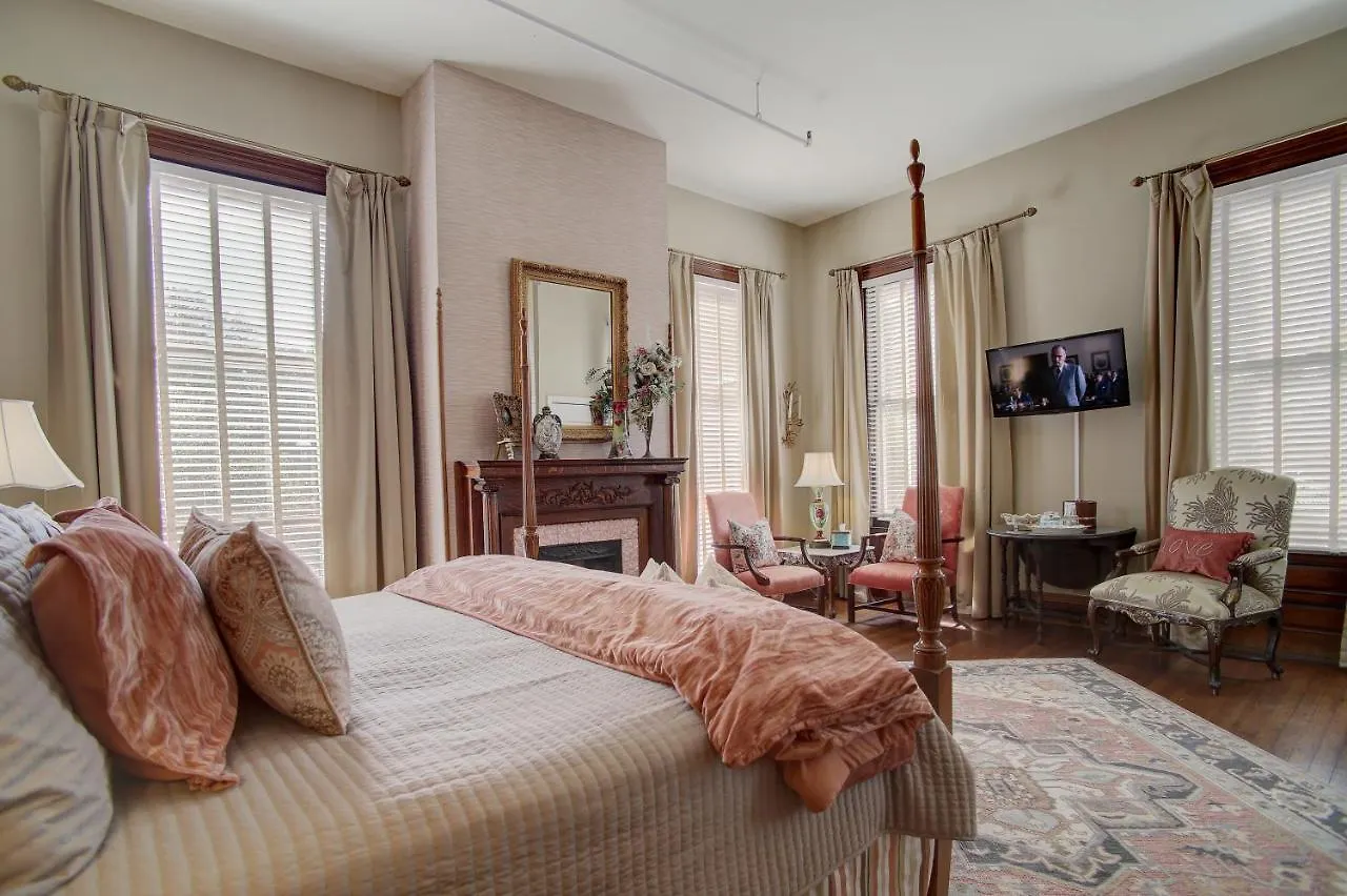 Forsyth Park 4*