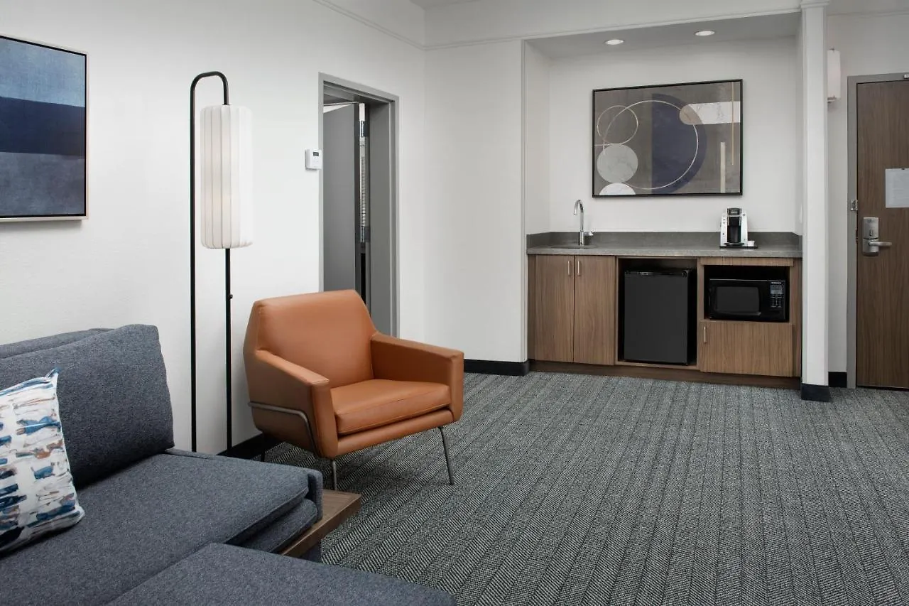 Hotell Courtyard By Marriott Downtown - Historic District 3*