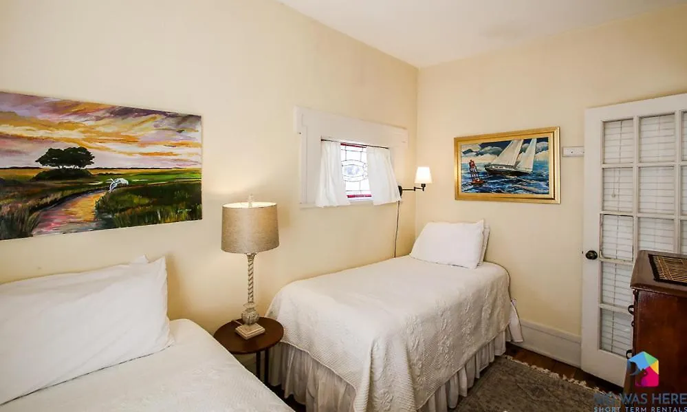 Apartment Gallery Artoff St Parking, Near Forsyth Park Savannah