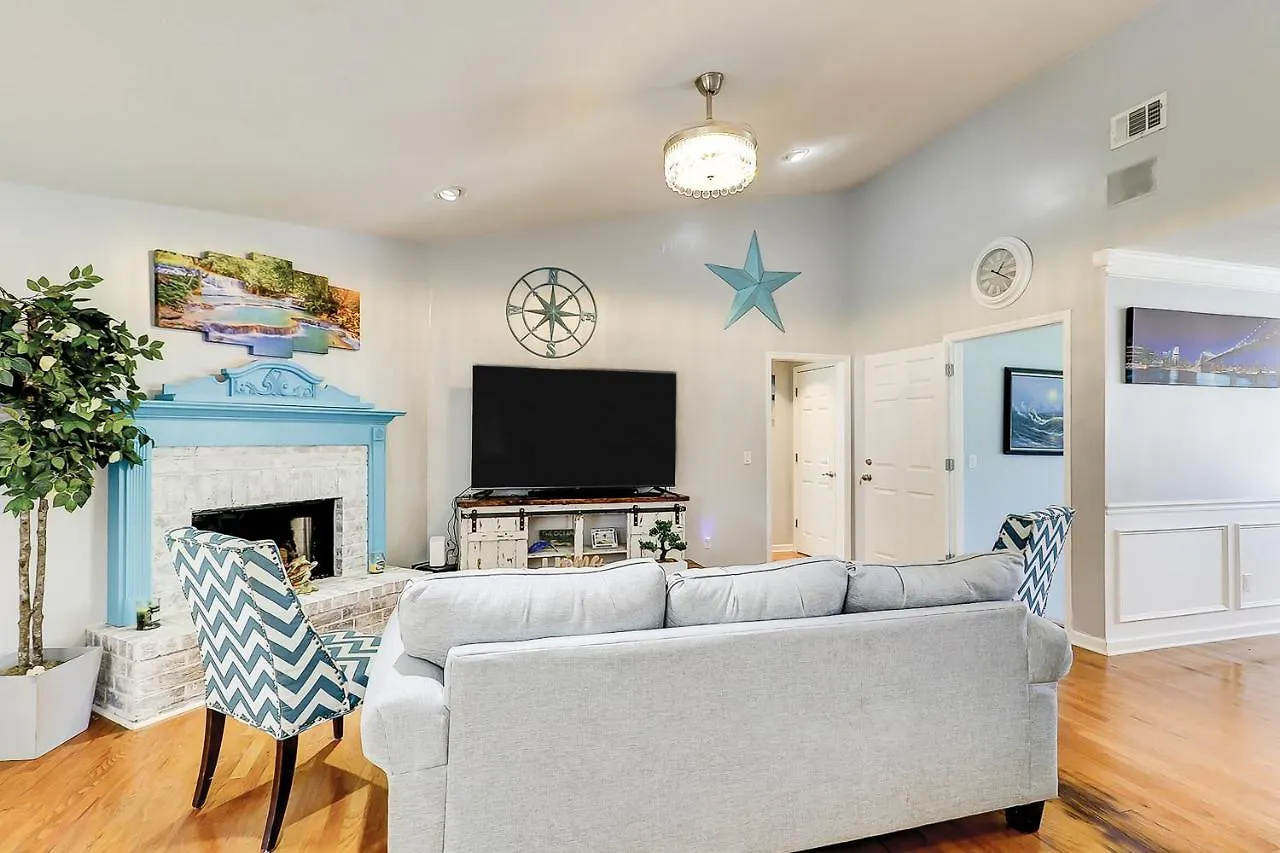 Island Oasis Entire House