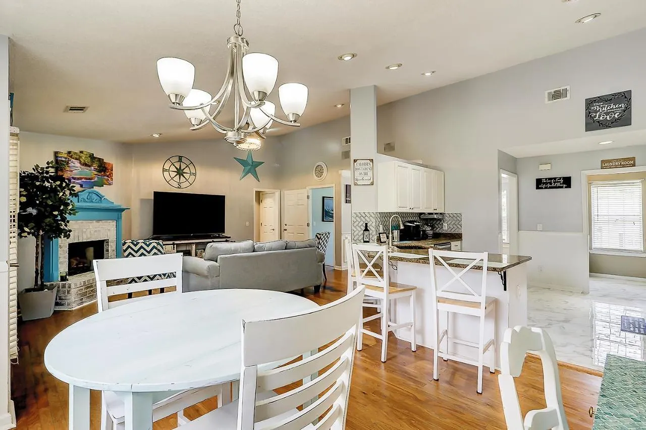 Island Oasis Entire House Holiday home Savannah
