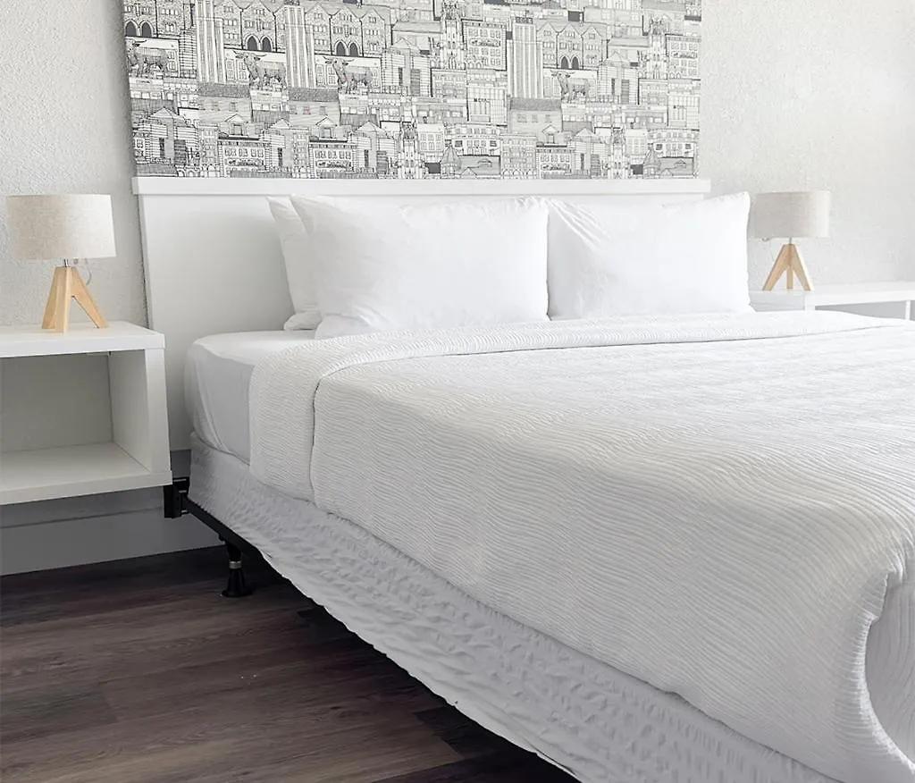 Hotel Oneway Savannah