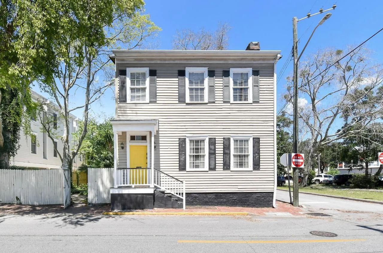 Apartment Gallery Artoff St Parking, Near Forsyth Park Savannah