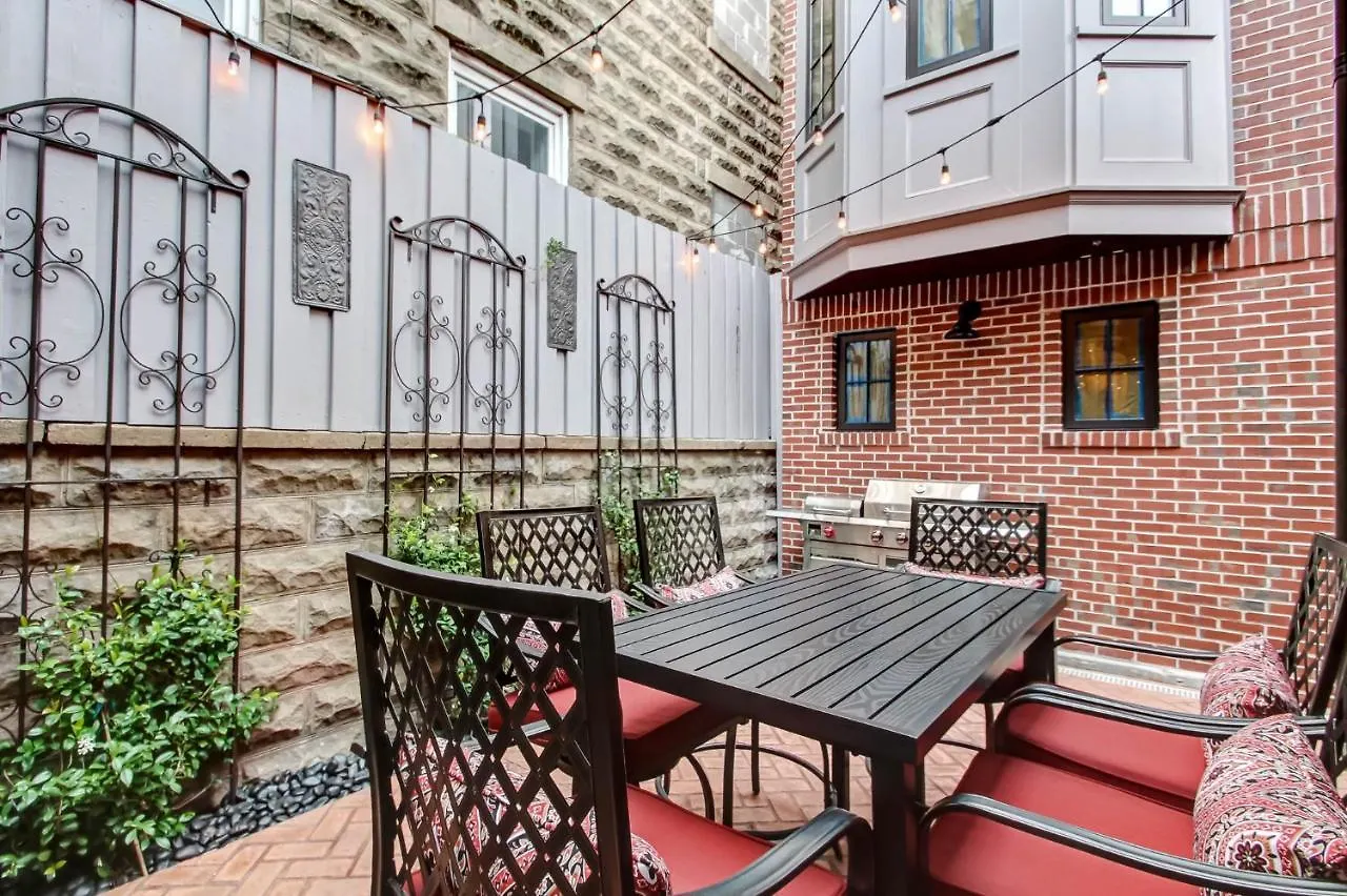 The Lyons House - Luxe Historical - Parking Included Holiday home *
