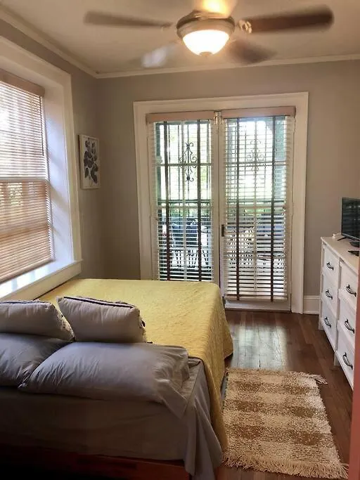 Apartment Forsyth Executive Savannah