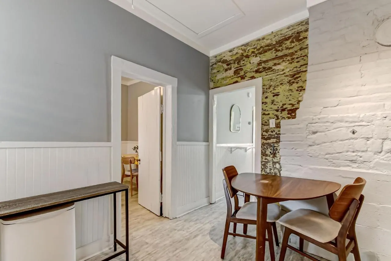 Holiday home 130 Y O Historic Off Forsyth Park *