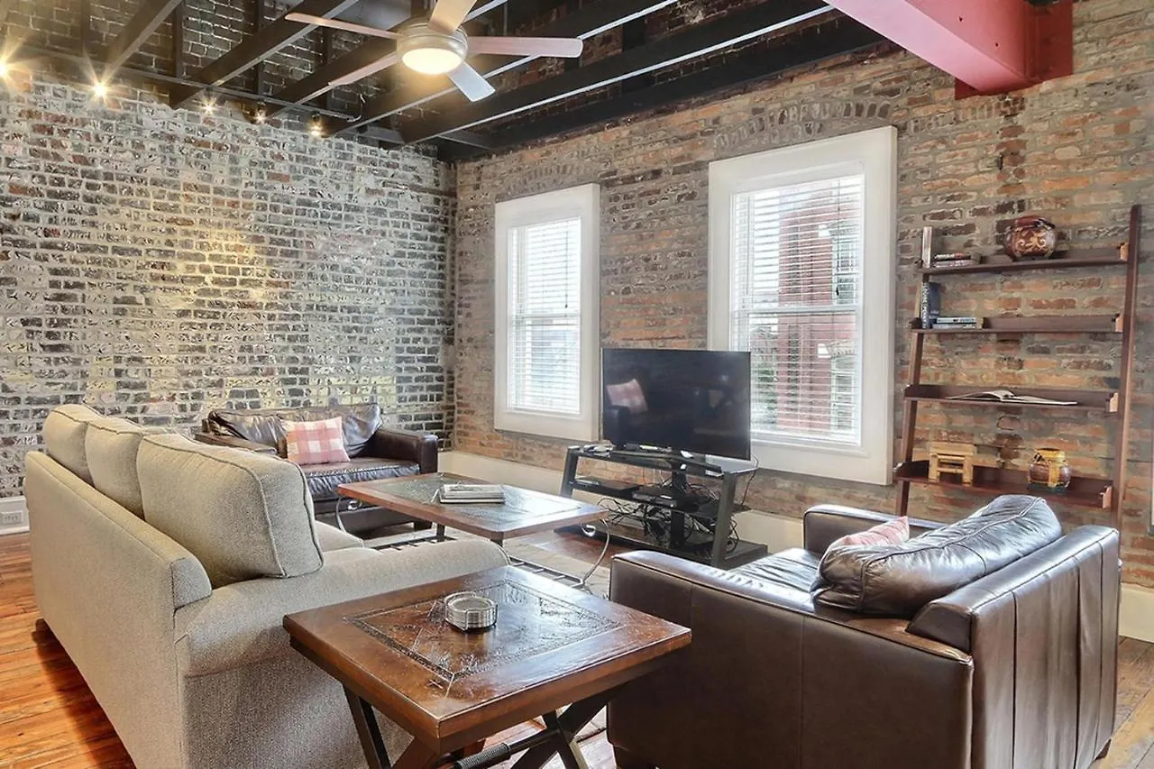 Ellis Square Loft Holiday home *