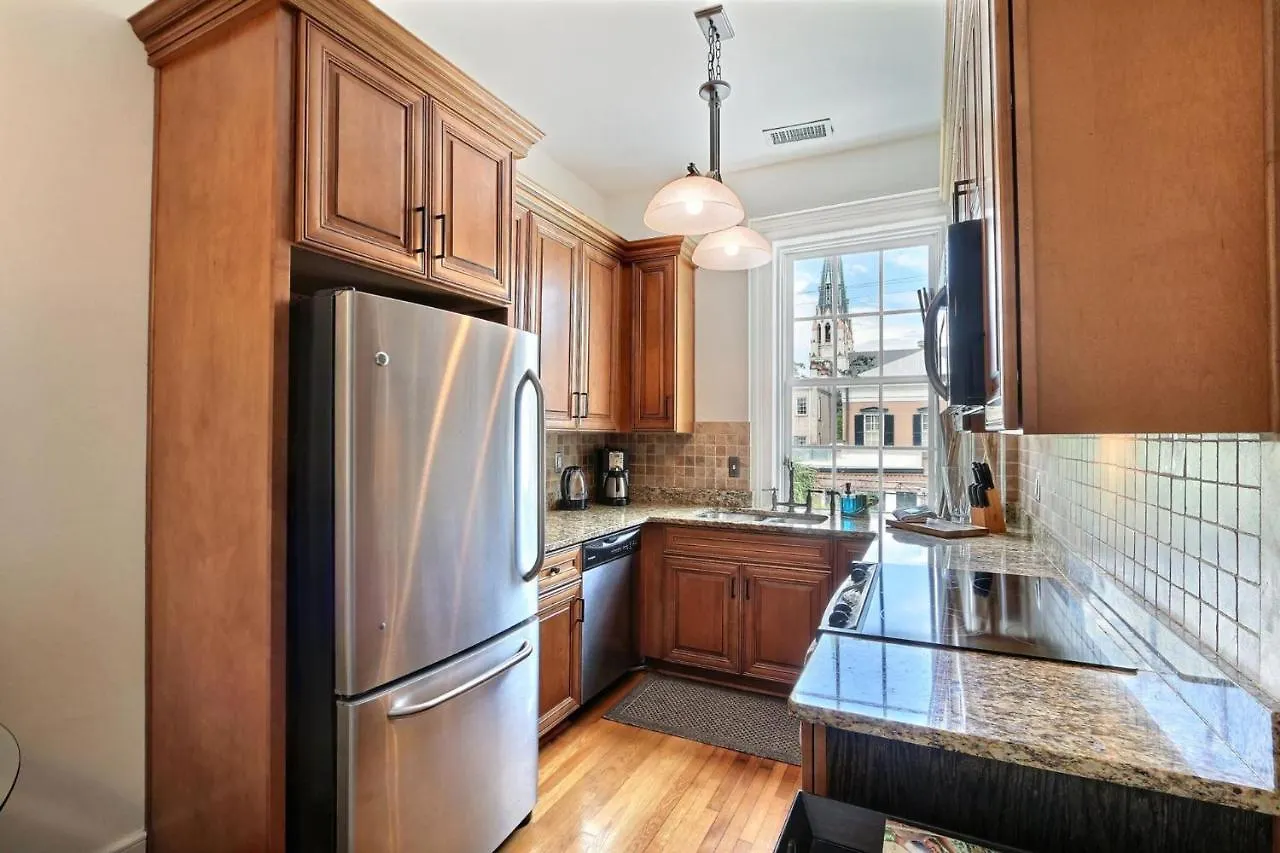 Apartment Romancing The Jones *
