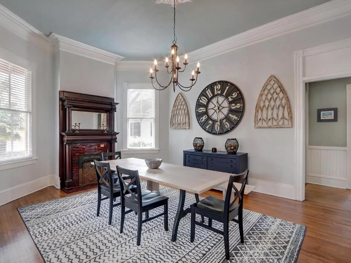 Holiday home Parlor On Park *