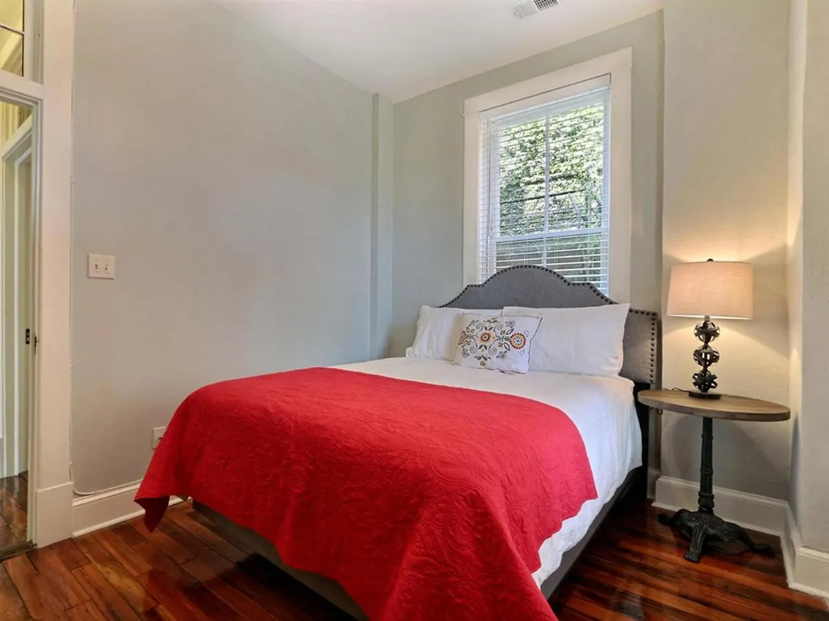 Lejlighed Lafayette Row Unit 2