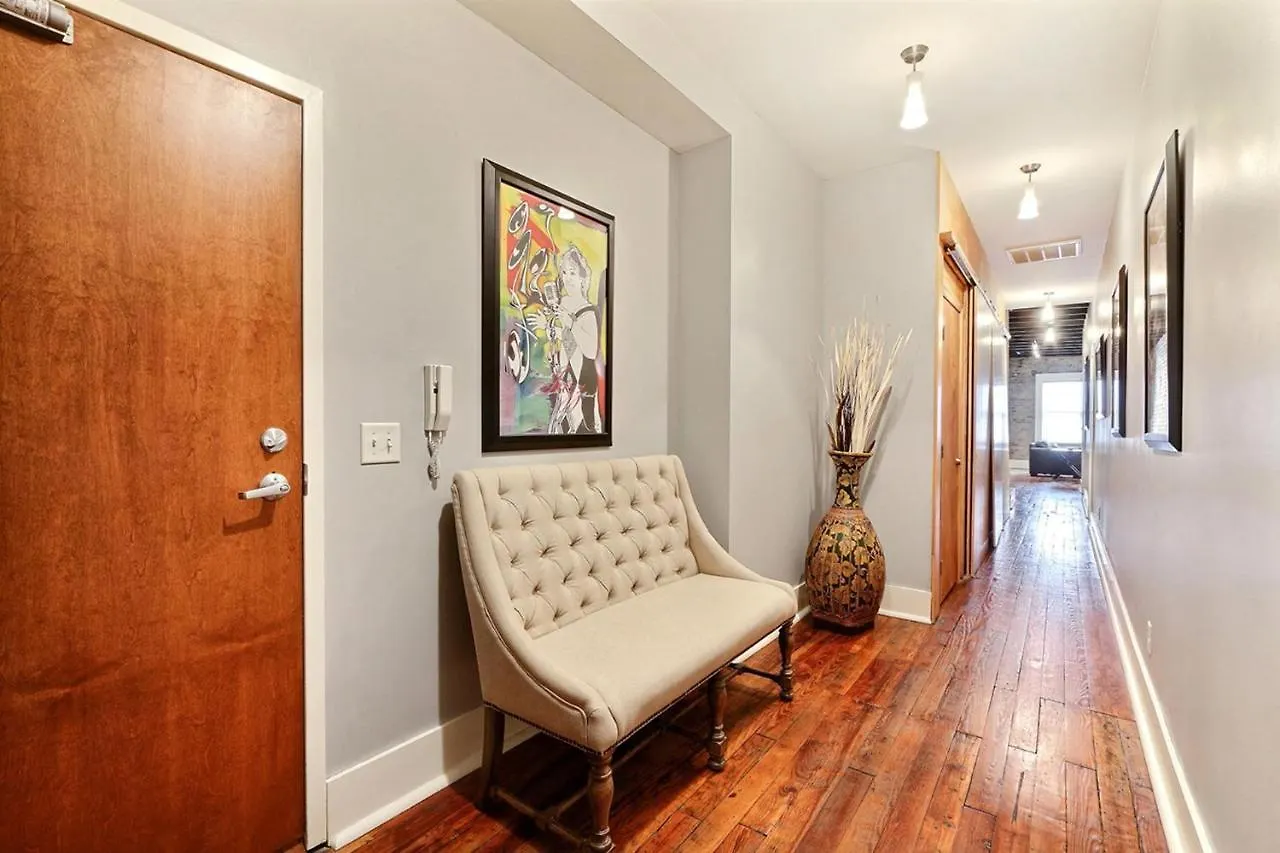 Ellis Square Loft Holiday home