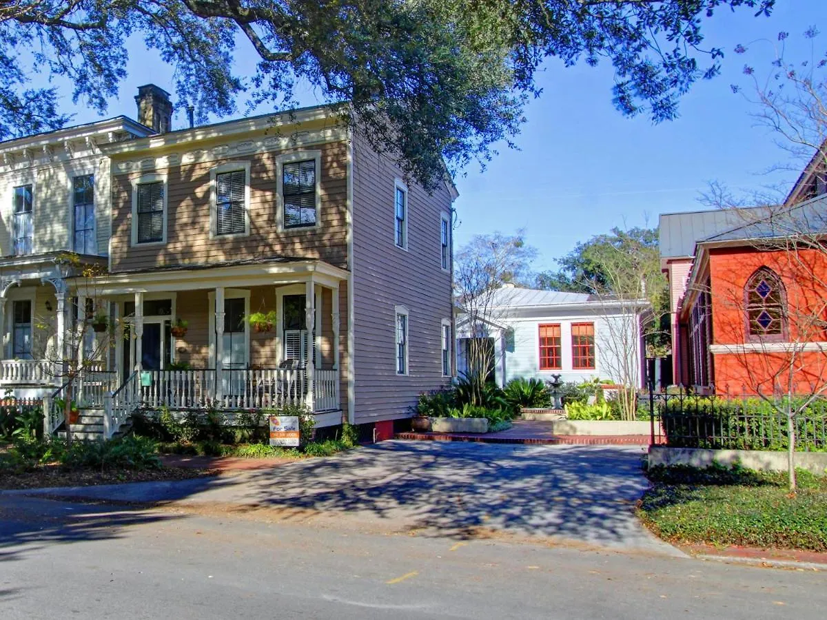 Fountain View Savannah