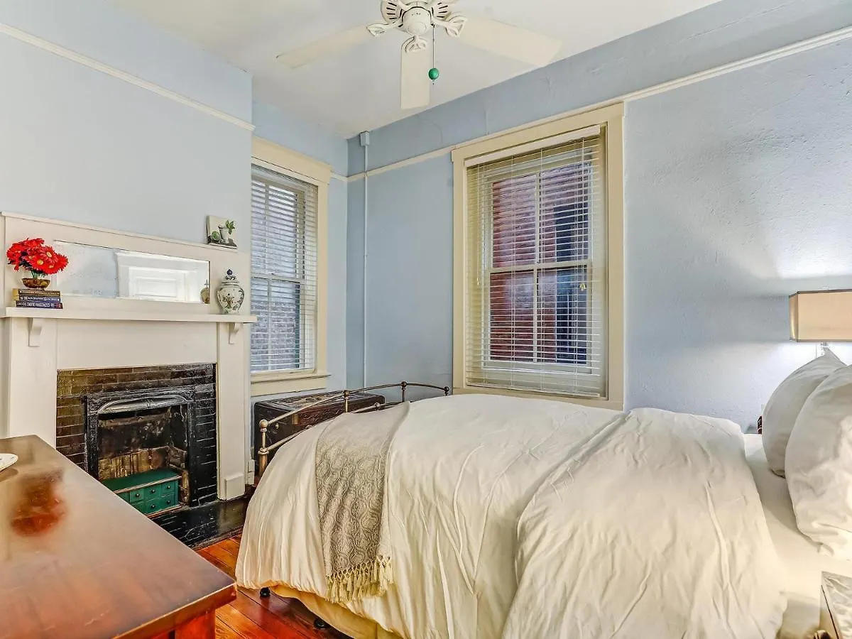 Victoria's On Lincoln Holiday home