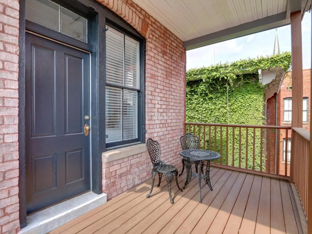 Apartment Lafayette Row Unit 3 Savannah