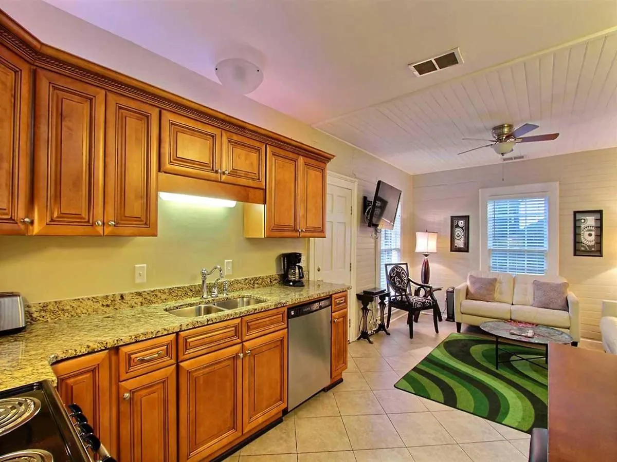 Forsyth Park West Carriage House Holiday home Savannah