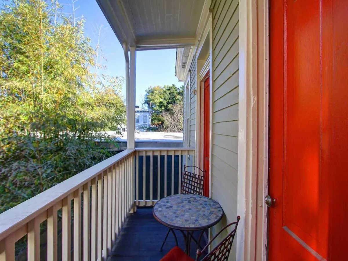 Forsyth Park West Carriage House Holiday home *