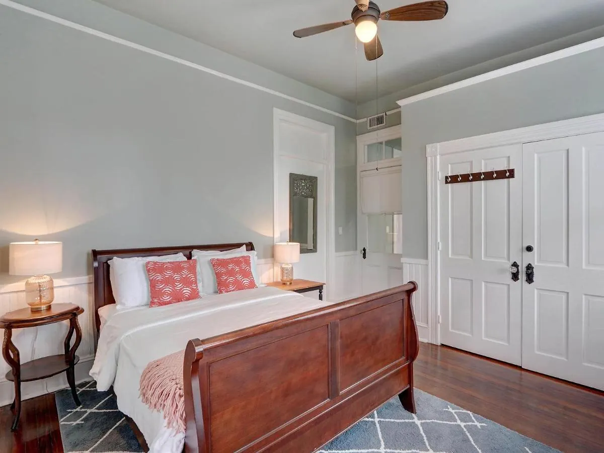 Holiday home Parlor On Park Savannah