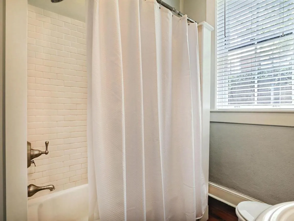 Lafayette Row Unit 2 * Savannah