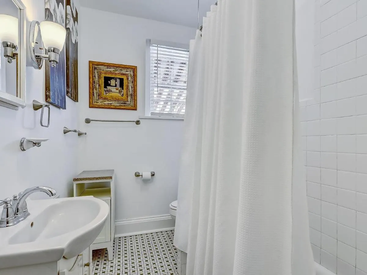 Drayton Place 4 * Savannah