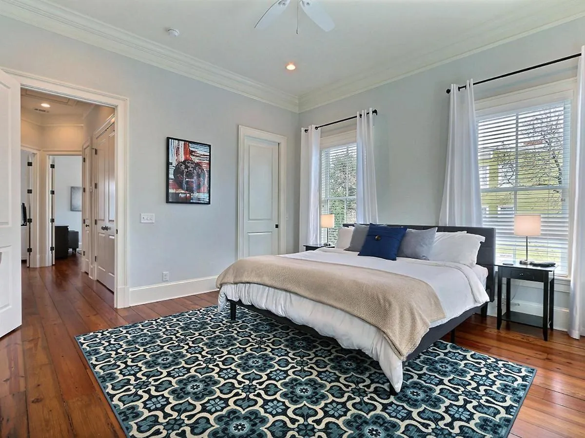 Southern Exposure Holiday home *
