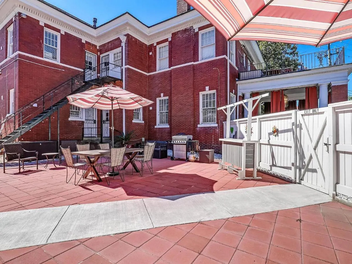 Apartment Drayton Place 1a & 1b