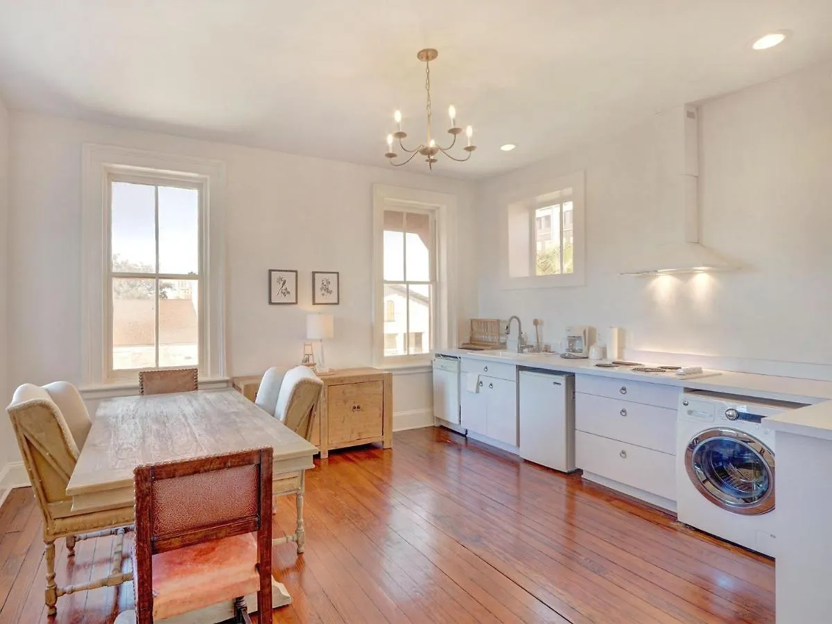 Elsewhere On Madison Square Holiday home Savannah