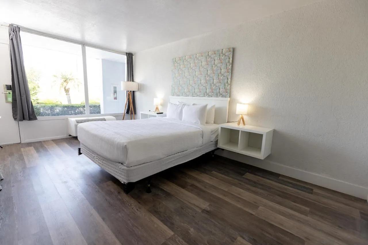 Hotel Oneway