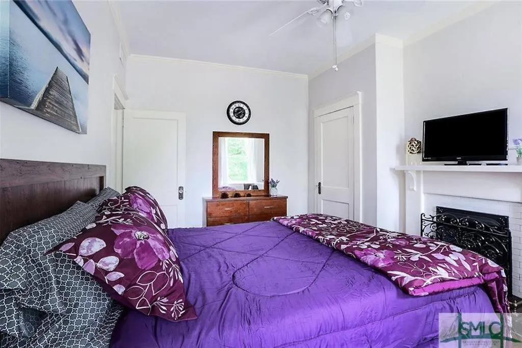 Design District Executive Apartment
