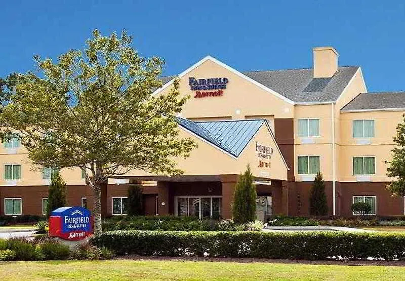 Hotel Fairfield & Airport 3*
