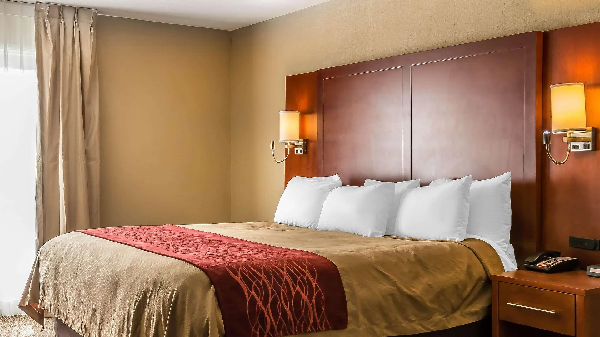 Comfort Inn 3*